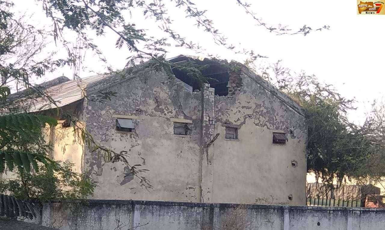 आमदार अभिमन्यू पवार यांनी केली अचानक स्वस्त धान्य गोडाऊनची तपासणी.