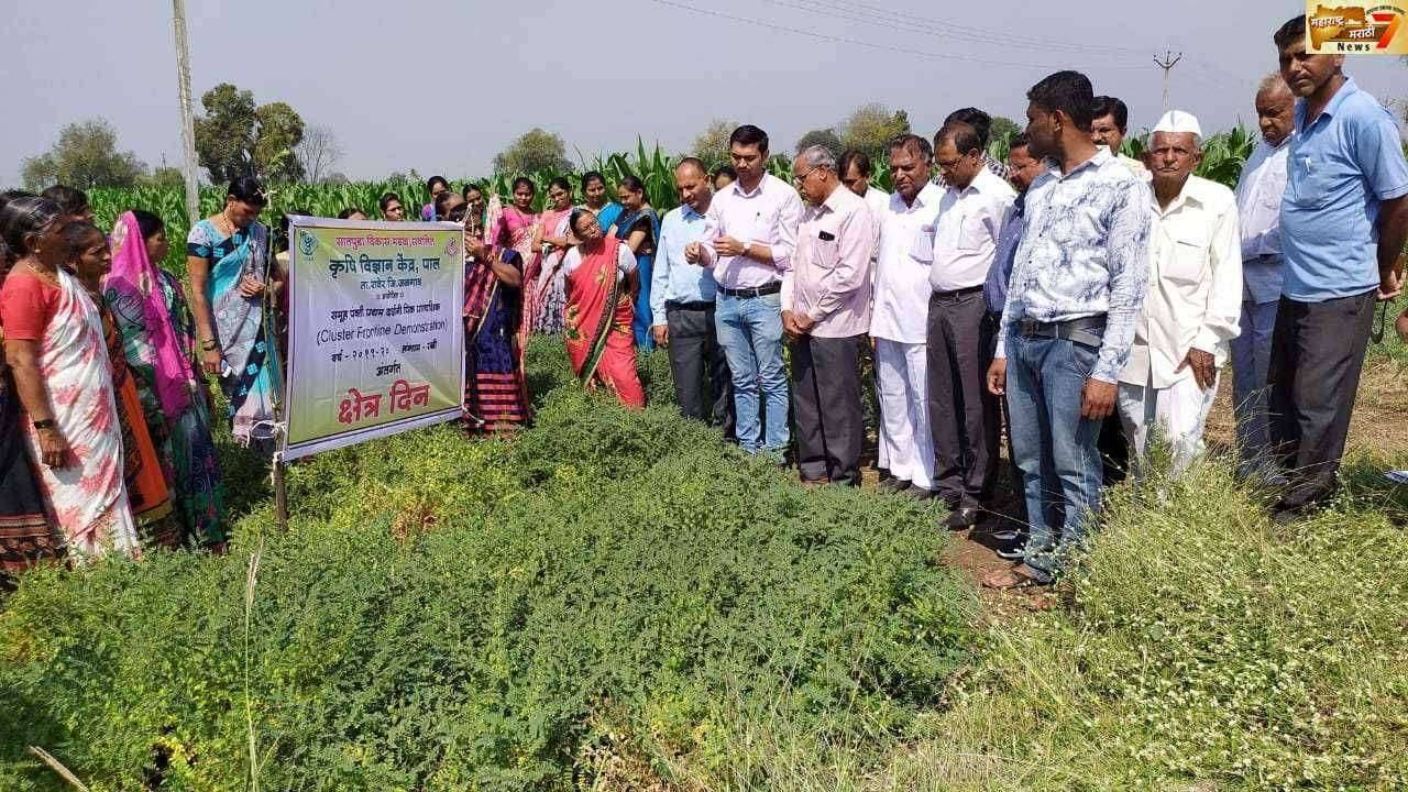 खानापूर येथे शेतकरी मेळावा व क्षेत्र दिन संपन्न.