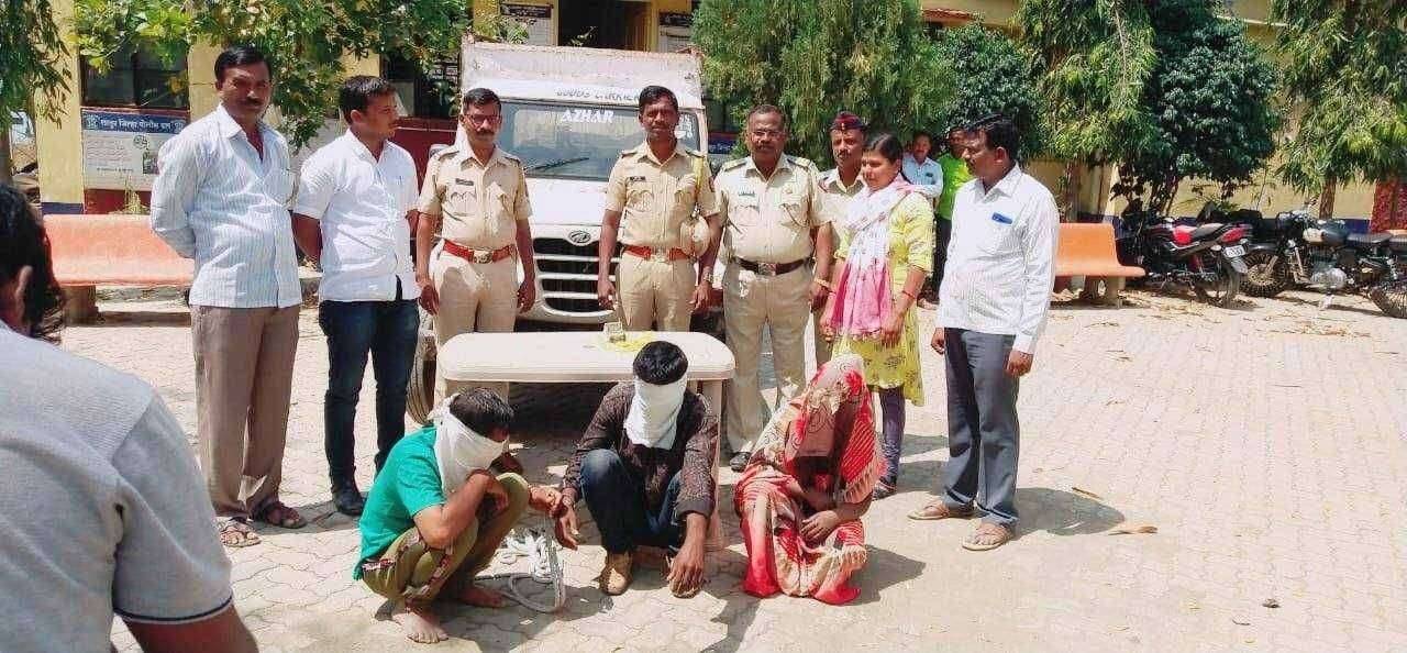 किल्लारी पोलीसांची दबंग कारवाई- बैल चोरांची पकडली टोळी