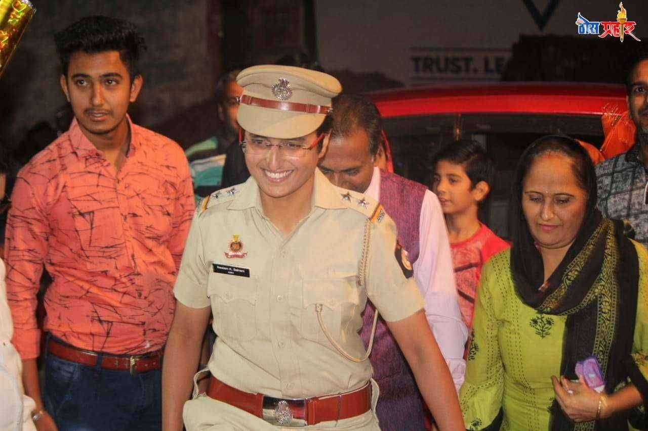 आर.टी.ओ.कार्यालयात उपनिरीक्षक पदावर कु.निलम किशोरकुमार सैनानी ची निवड... जय झुलेलाल सेवा समितीच्या वतीने सत्कार...