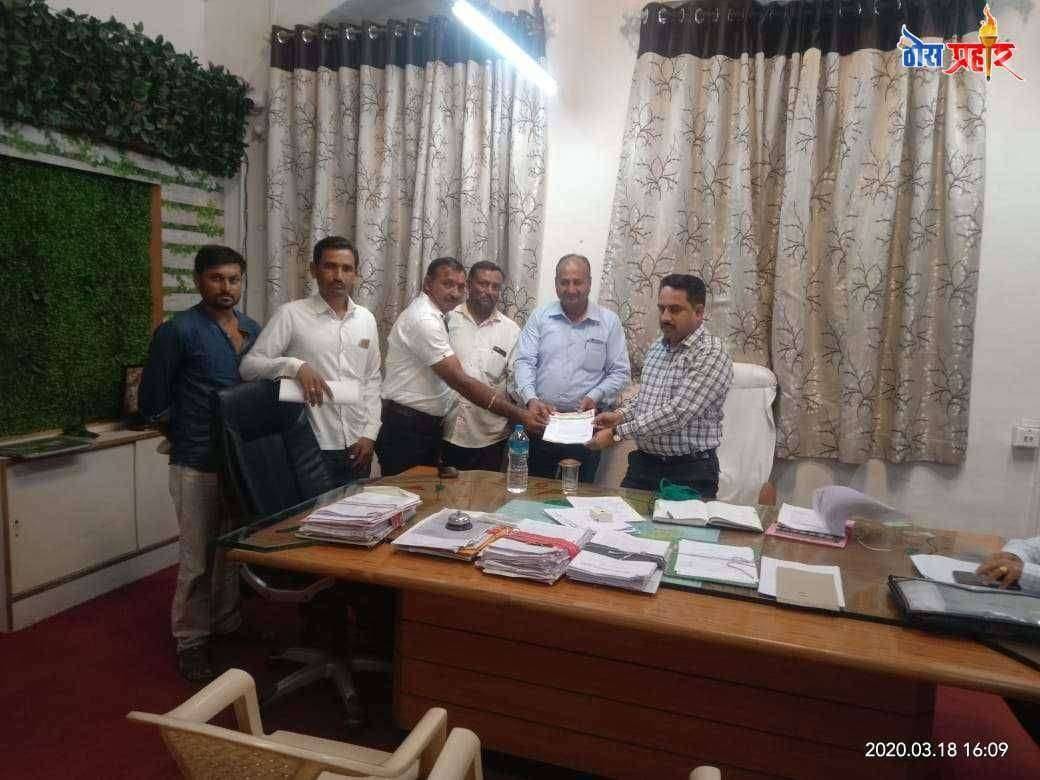 शिरूड परिसरात मक्याला वादळ  वाऱ्याचा फटका मक्याचे मोठ्या प्रमाणात नुकसान