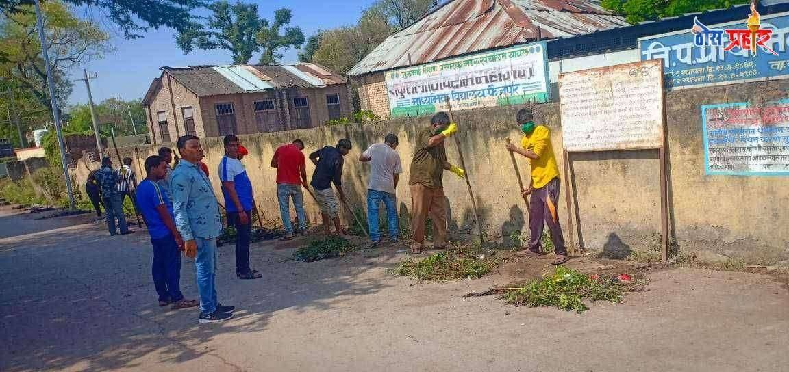 फैजपूर शहरात कॅरोना विषाणू प्रादुर्भाव रोखण्यासाठी शहरात सर्वत्र साफ सफाई अभियान