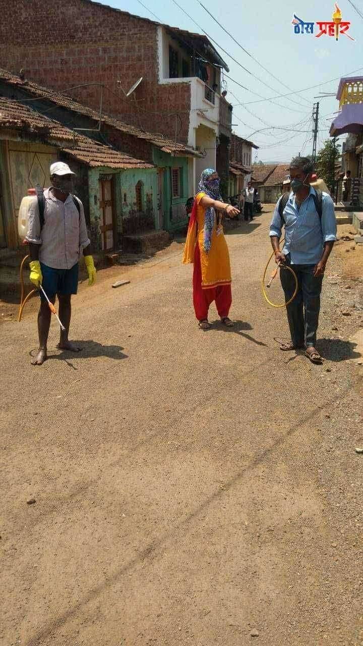 कुरणी ग्रामपंचायत कडून औषध फवारणी -