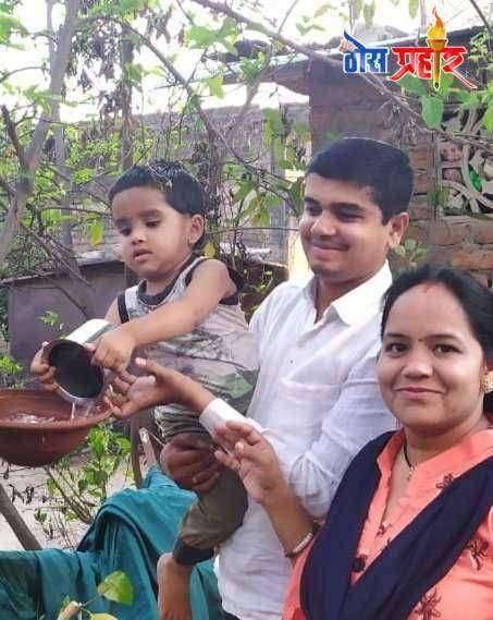 कवडू लोहकरे यांच्या कुटुंबियांकडून पक्षी जलपात्र--:: पाण्यासाठी पक्ष्यांची वनवन