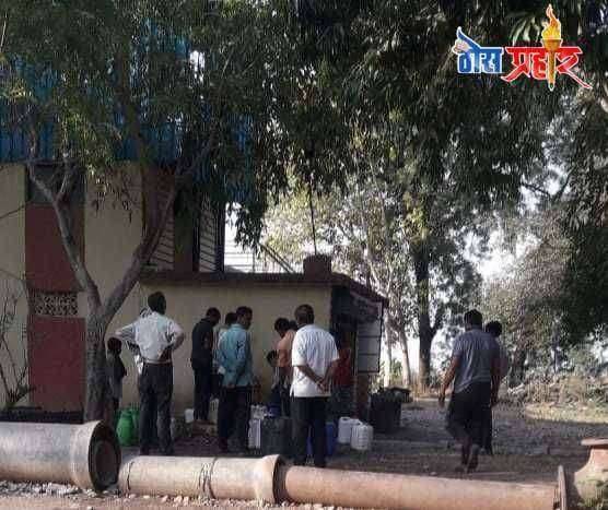 ?️ठोस प्रहार ब्रेकिंग..अमळनेर नगरपरिषदेच्या बुडा खाली अंधार..जलशुद्धीकरण केंद्रा वर कार्यरत कर्मचारी असुरक्षित