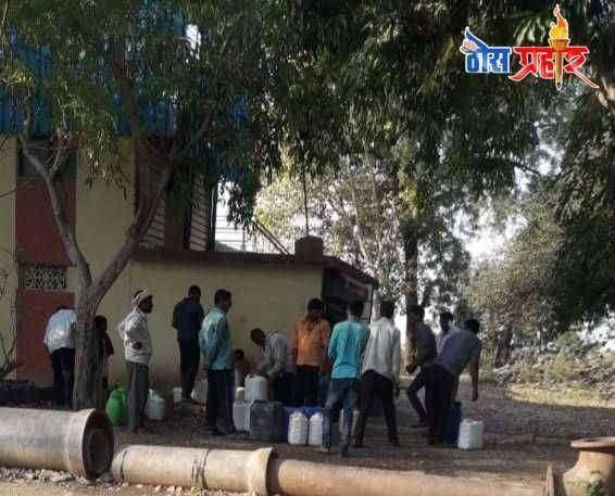 ?️ठोस प्रहार ब्रेकिंग..अमळनेर नगरपरिषदेच्या बुडा खाली अंधार..जलशुद्धीकरण केंद्रा वर कार्यरत कर्मचारी असुरक्षित