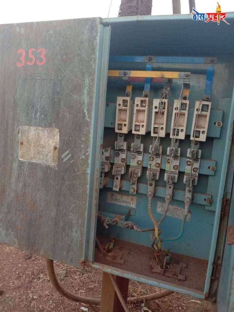 तिरपाड येथे एकाच वेळी बल्प, टी. व्ही टुब गेल्याने नागरिक त्रस्त लाईट विभाग भोगळा कारभार