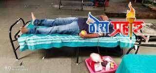 प्रविण माने यांच्या आवाहनास प्रचंड प्रतिसाद ; इंदापूरात २२७ बॅगचे संकलन