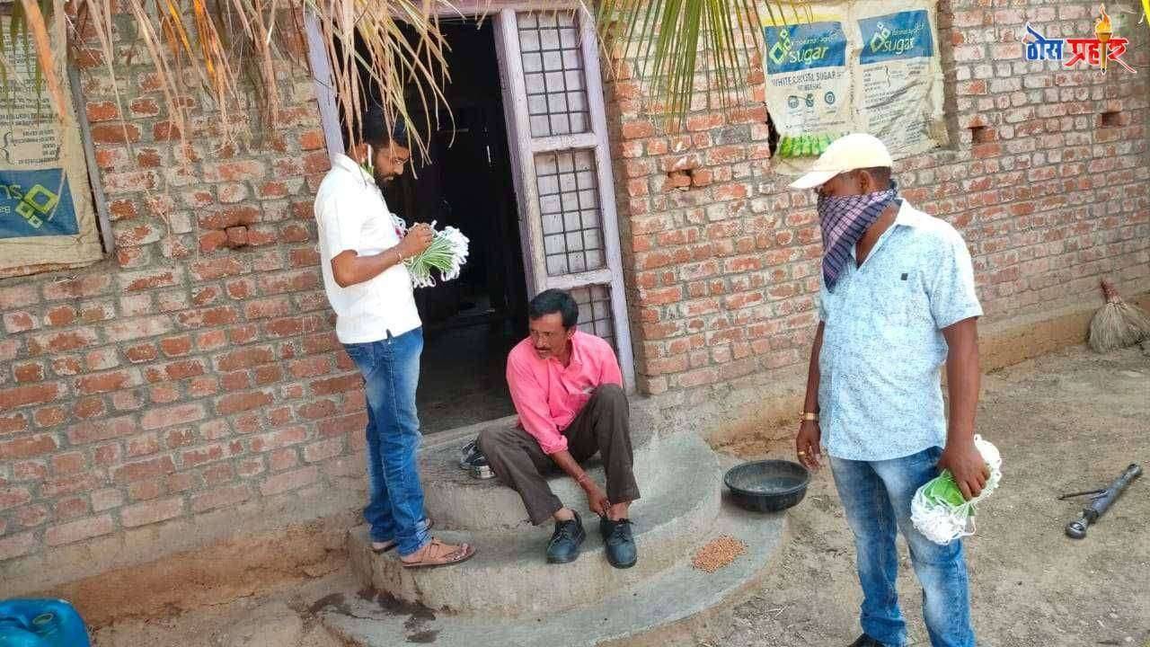 कोरोना व्हायरसचा प्रादुर्भाव रोखण्यासाठी सारोळा ग्रामपंचायतीचे महत्वपूर्ण पाऊल; ८ हजार मास्कचे मोफत वाटप