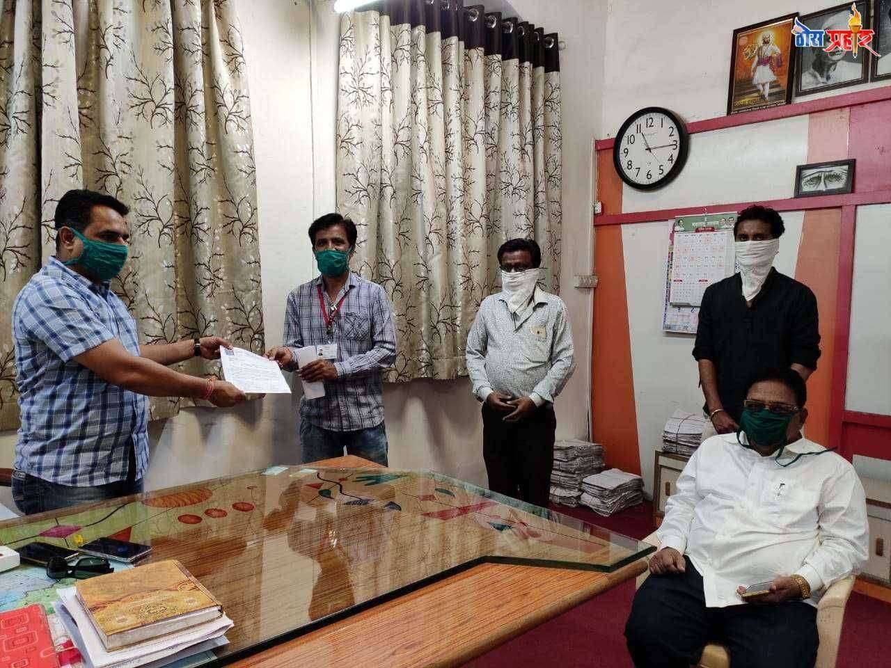 अमळनेर तालुका फोटोग्राफर असोशिएशन तर्फे तहसीलदार यांना निवेदन