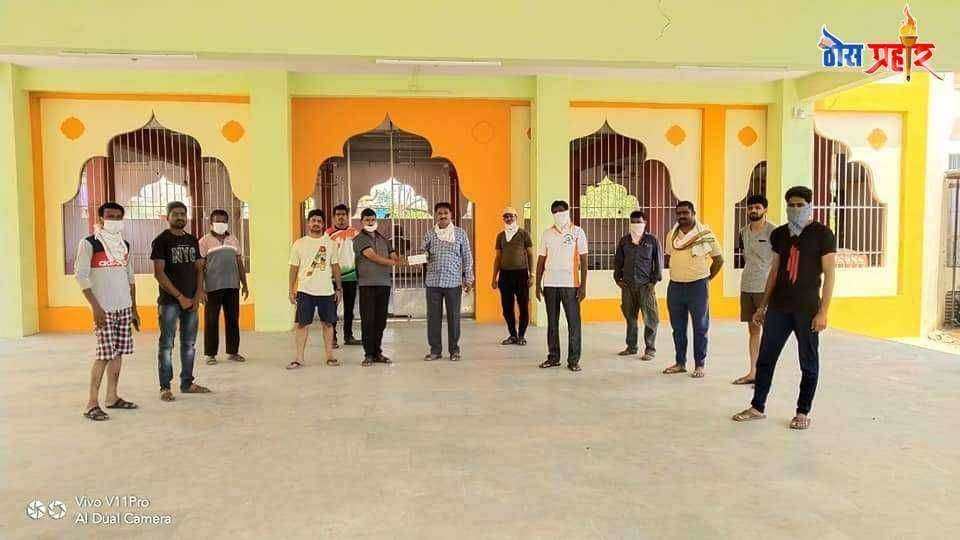 जय भवानी मित्र मंडळ पवार वाडी. चाळीसगाव तर्फे मुख्यमंत्री सहाय्यता निधीस ७५०० रुपये