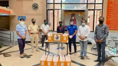 राष्ट्रवादीचे आमदार रोहितदादा पवार यांनी शिर्डी संस्थानला १०० लीटर सॅनिटायझर दिले