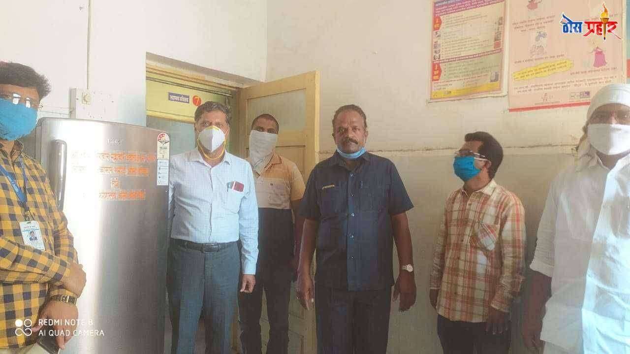 महावीर जयंतीचा खर्च टाळून औसा ग्रामीण रुग्णालयाला फ्रीज भेट