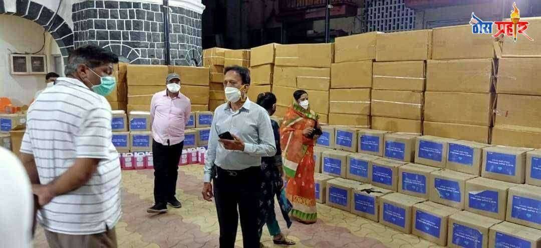 माजी मंत्री आ.गिरीष महाजन यांनी उपलब्ध करून दिले जिल्ह्यातील पोलीस, वैद्यकीय अधिकारी, कर्मचाऱ्यांसाठी पीपीई किट, सॅनिटायझर!