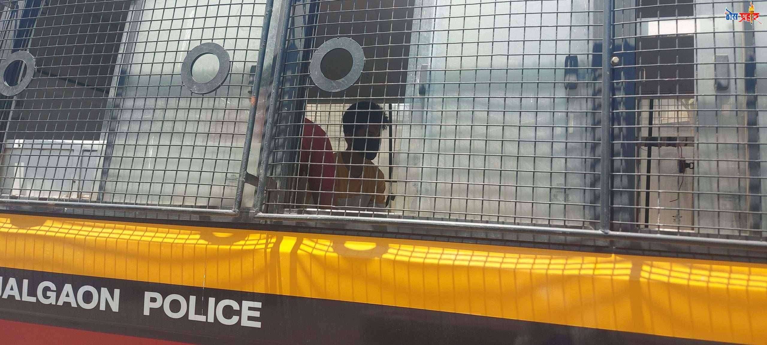 ?️ कोरोना अपडेट..पोलीस निरीक्षक अंबादास मोरे यांच्या नेतृत्वाखाली शहरात  चोख बंदोबस्त