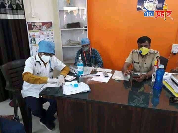 फैजपूरमध्ये कोरोनाच्या पार्श्वभूमीवर पोलिसांची आरोग्य तपासणी शिबीर