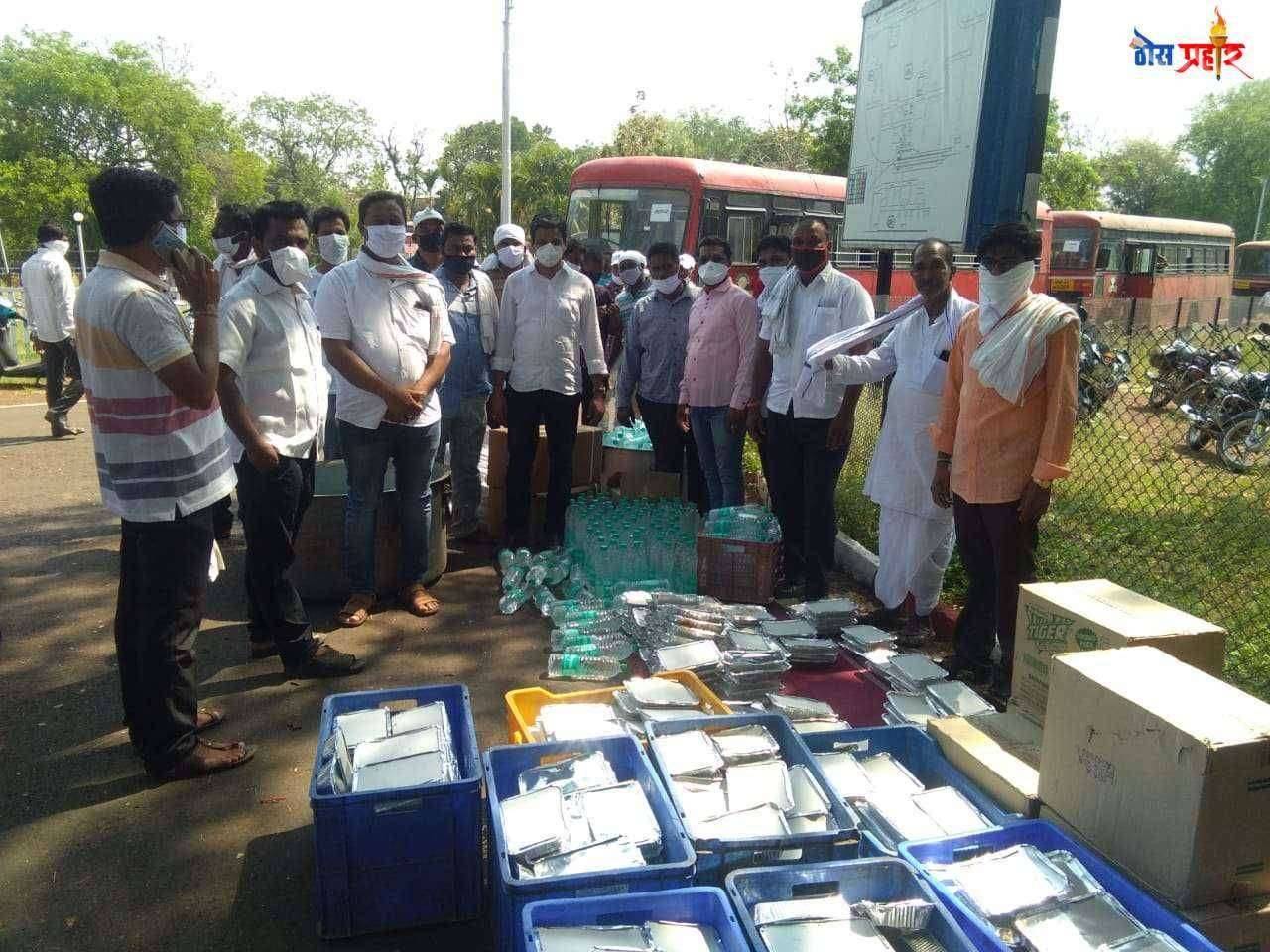 चिमूर विधानसभा क्षेत्रातील मजूर पोहचले नागभीड रेल्वे स्थानकावर