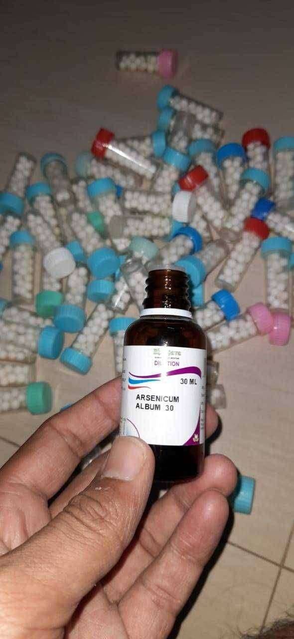 कोरोनाच्या पाश्वभुमीवर विलास यशवंतराव पाटील व ज्ञानाई गुरुकुल यांच्या तर्फ आर्सेनिक आल्बम 30 CH या औषधाचे मोफत वाटप