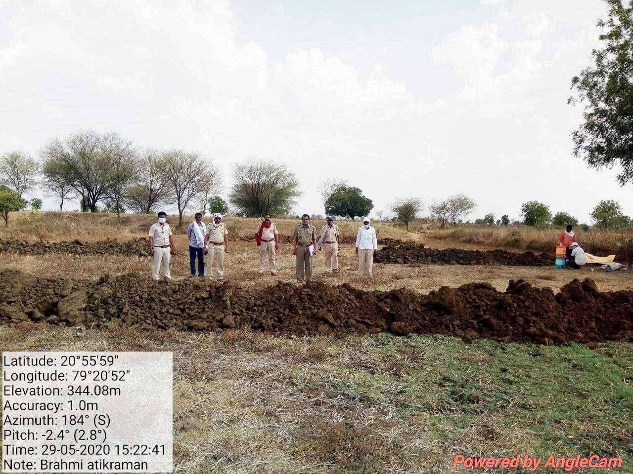 ब्राम्हणशेवगे येथे लोकसहभागातून जलसंधारणाचा अभिनव आदर्श उपक्रम..