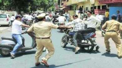 ?️ Big Breaking...पिंपरीत राडा, दगडफेक आणि गाड्यांच्या तोडफोडीनंतर पोलिसांकडून लाठीचार्ज