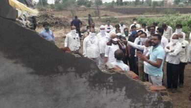 येवला तालुक्यातील निसर्ग चक्रीवादळ नुकसान, कोविड-१९, पाणीटंचाई व खरिपाबाबत ना.छगन भुजबळ यांच्याकडून आढावा