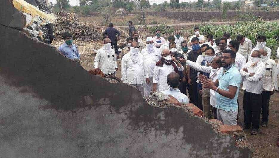 येवला तालुक्यातील निसर्ग चक्रीवादळ नुकसान, कोविड-१९, पाणीटंचाई व खरिपाबाबत ना.छगन भुजबळ यांच्याकडून आढावा