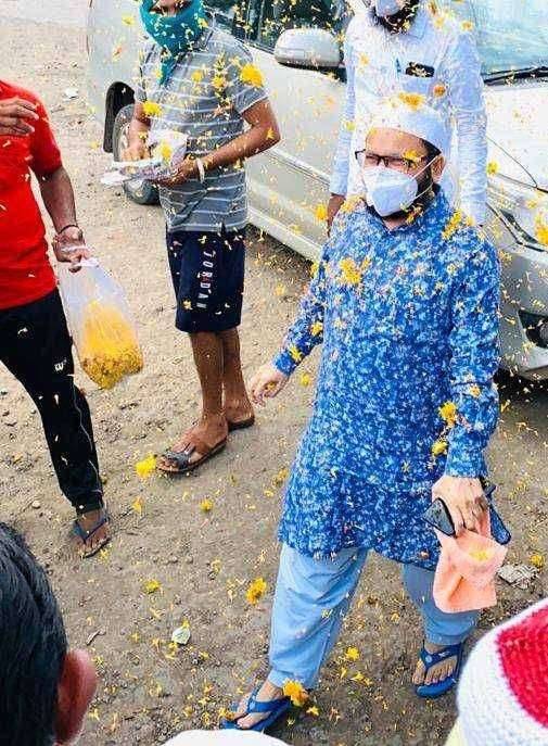 सावदा येथील प्रतिष्ठित केळी उद्योजक कोरोना ला मात देऊन घरी परतले कोरोना योध्दाचे सावदा येथे जंगी स्वागत