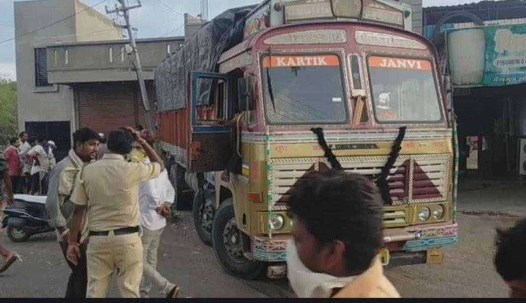 ?️ Big Breaking चाळीसगावात लाखोंचा बनावट रासायनिक खतसाठा जप्त ;  गुन्हा दाखल करण्याची प्रक्रिया सुरू