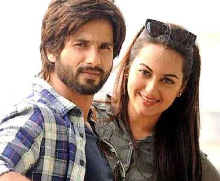 ?️ चॉकलेट बॉय शाहिद कपूरचे ह्या 8 अभिनेत्रींसोबत होते प्रेम संबंध...एका खेळाडूचे नाव ऐकून व्हाल आश्चर्य चकित...