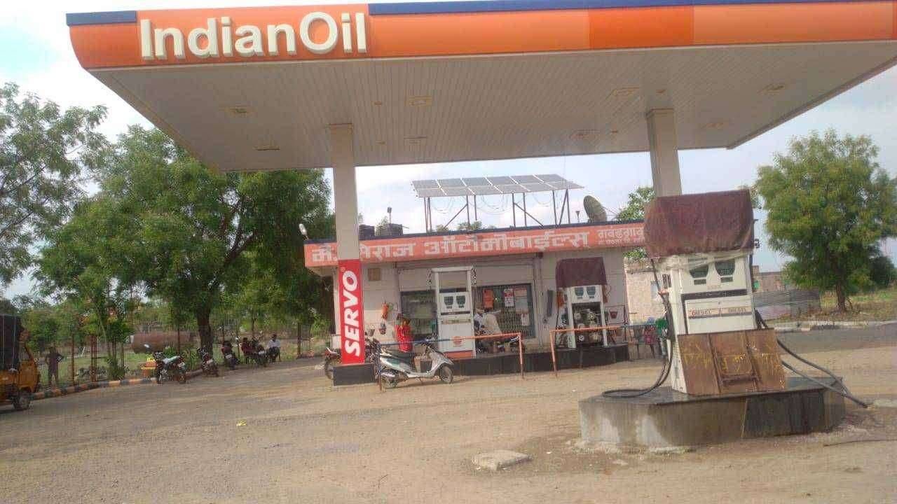 येवला तालुक्यातील गवंडगाव इंडियन ऑइल पेट्रोल पंपावर सुमारे दोन लक्ष दहा हजार रुपये किंमतीच्या डिझेलवर अज्ञात चोरट्यांचा डल्ला!