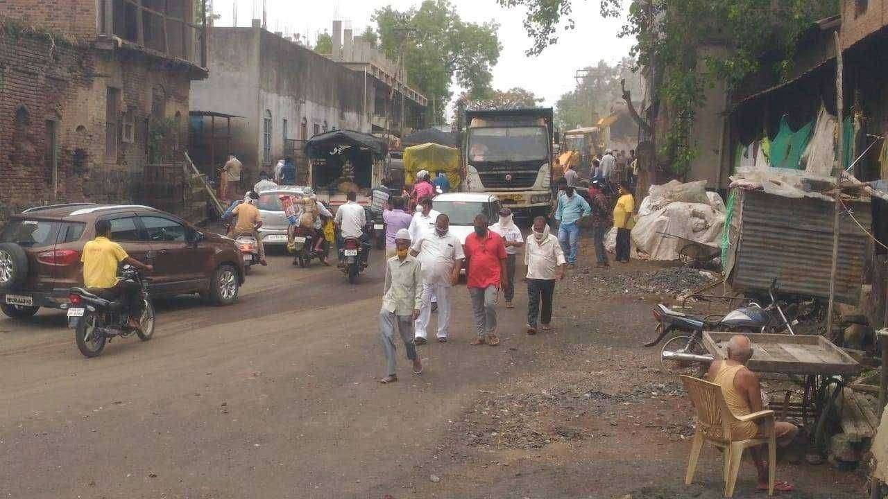 अतिक्रमित गांधलीपुरा रस्त्याने घेतला मोकळा श्वास,विकास कामात अडथळा ठरणाऱ्या अतिक्रमणांवर पालिकेची कार्यवाही