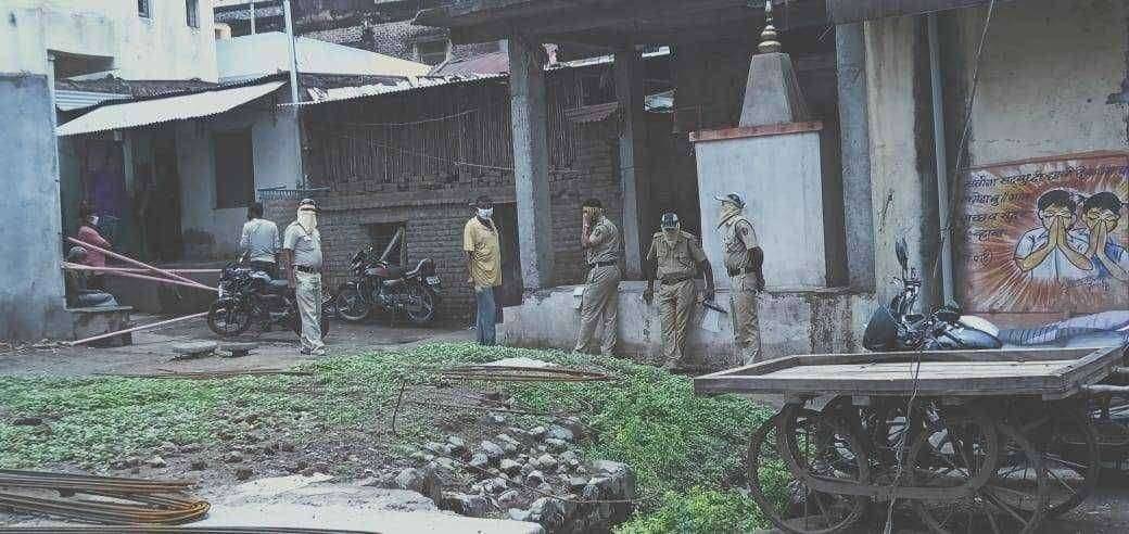 मोठा वाघोद्यातील प्रतिबंधित क्षेत्राची तालुका वैद्यकीय अधिकाऱ्यांकडून पाहणी..