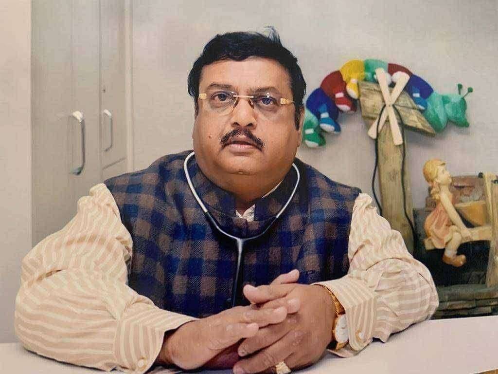 आता काळजी कशाची करताय महात्मा ज्योतिबा फुले जन आरोग्य योजना अंतर्गत नवजीवन बाल रुग्णालय आहे ना आपल्याला