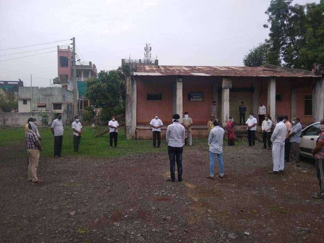 फैजपूर येथे हरिभाऊंना भाजपा तर्फे श्रद्धांजली