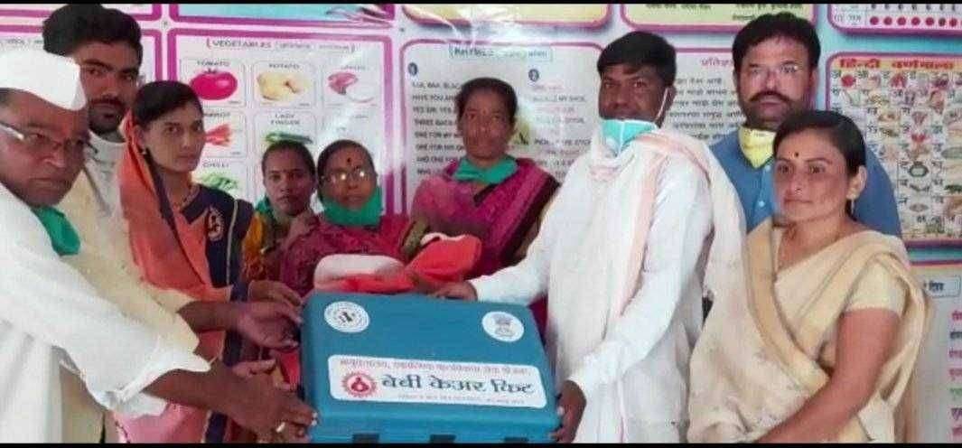 येवला पंचायत समिती सभापती प्रवीण गायकवाड यांच्याकडून एकात्मिक बाल विकास सेवा योजना अंतर्गत बेबी केअर किट चे वितरण..!