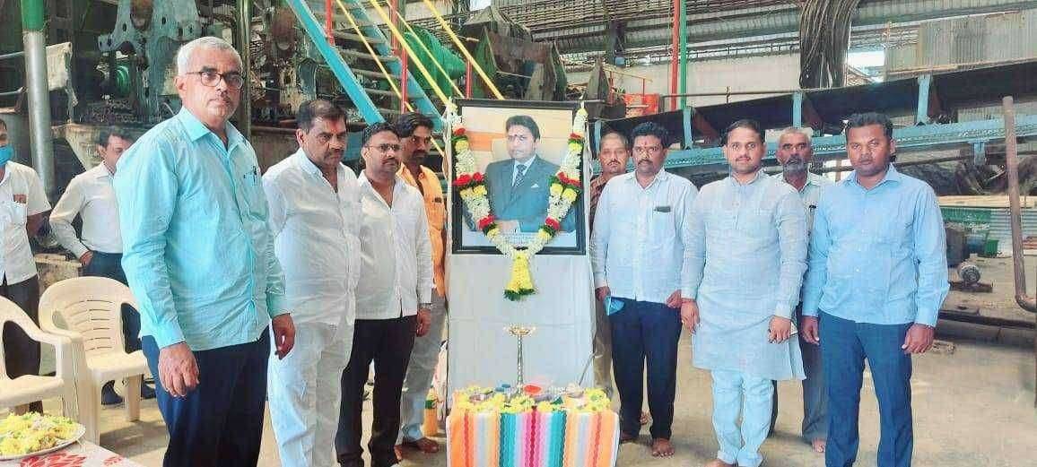 फॅबटेक समूहाचे संस्थापक अध्यक्ष यांचे पुण्यस्मरणानिमित्त वृक्षारोपण हा स्तुत्य कार्यक्रम सोमनाथ आवताडे