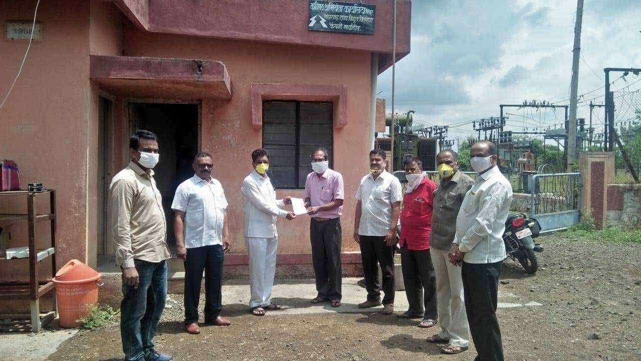 लाँकडाऊन काळातील वीजबील माफीसाठी विंचूर पत्रकार संघाचे निवेदन
