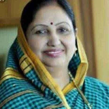 दगडी दरवाजाचा बुरुजाचा भाग क्षतीग्रस्त झाल्याने राज्यमार्ग 15 वरील अवजड वाहतूक इतरत्र वळवा