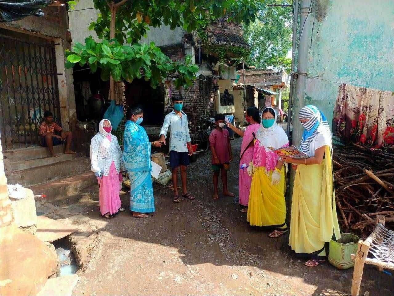 न्हावीमध्ये नागरिकांची कोरोना विषाणूंचा तपासणी सुरू  ग्रामस्थांमध्ये समाधान