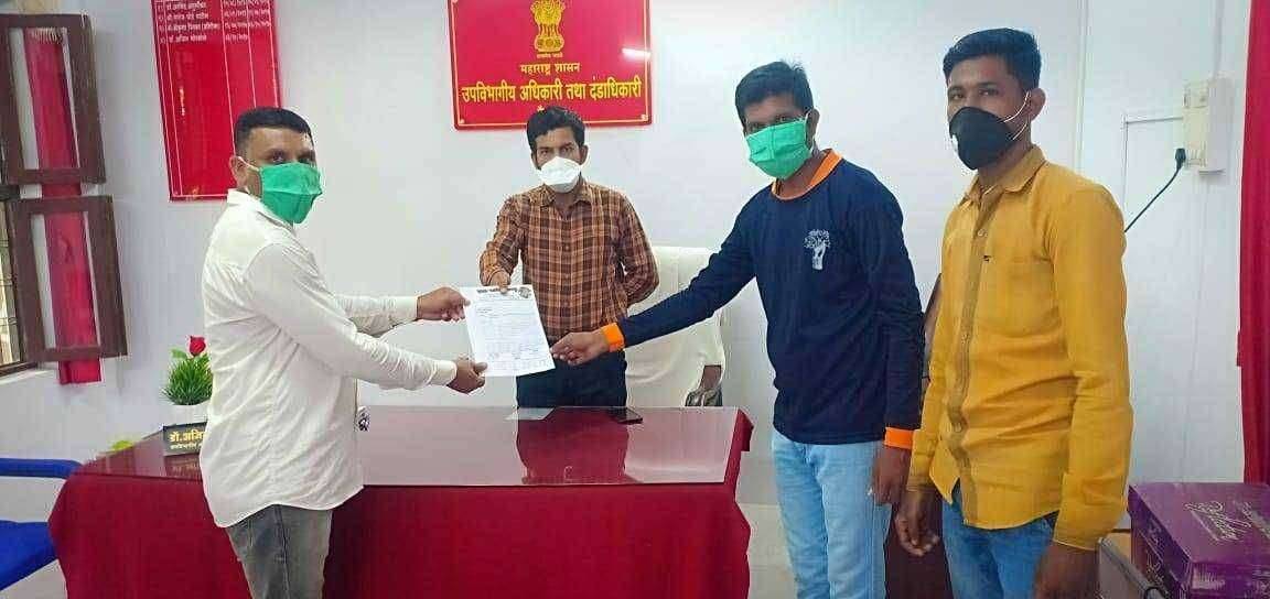 एकता फाउंडेशन फैजपूर तर्फे प्रांतधिकारी,व पोलीस निरीषक