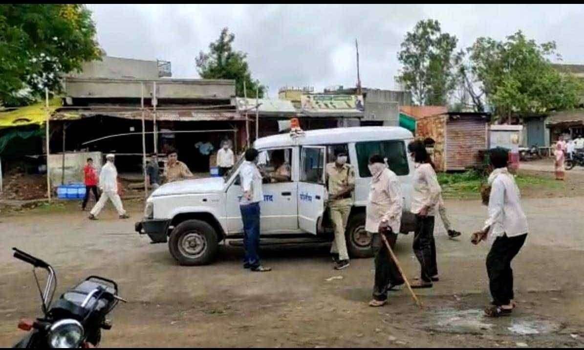 अंभीचे सहाय्यक पोलिस निरिक्षक यांना मारहान परंडा तालूक्यातील अनाळा येथिल घटणा