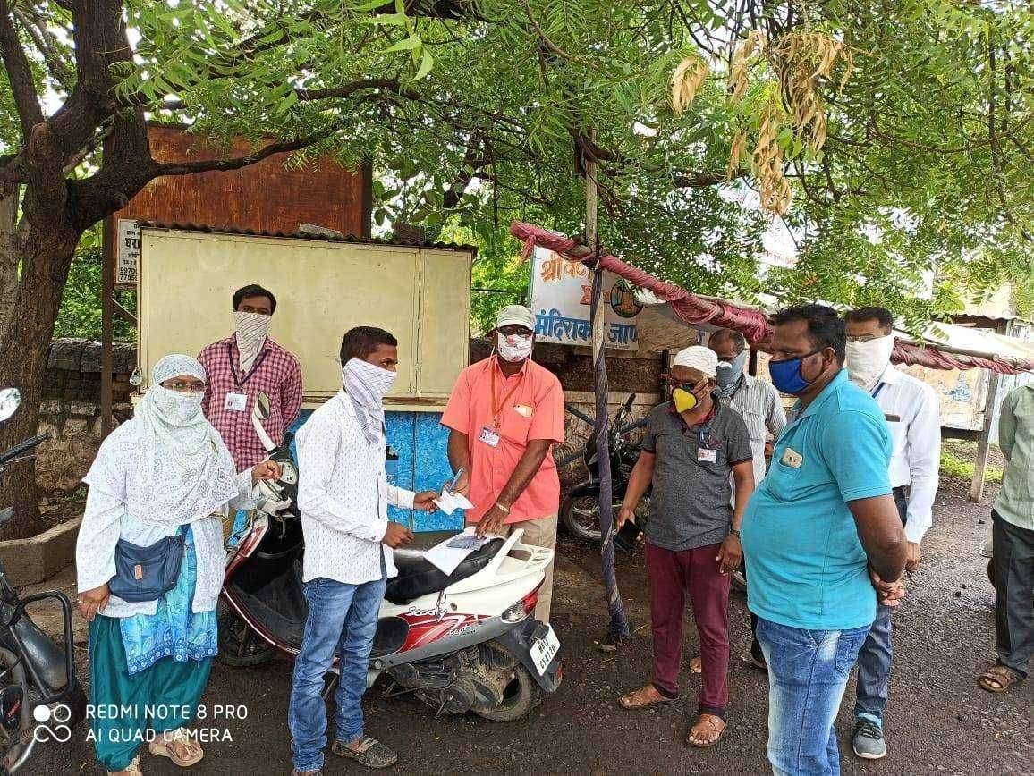 नियम मोडणाऱ्यांवर अक्कलकोट तालुका प्रशासनाची धडक कारवाईची मोहीम रक्कम 223900/- दंडाची केली वसुली