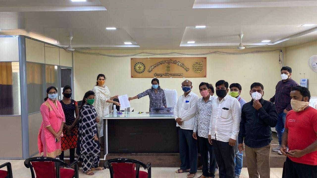 मराठा क्रांती मोर्चाच्या वतीने इंदापूर तहसीलदारांना निवेदन