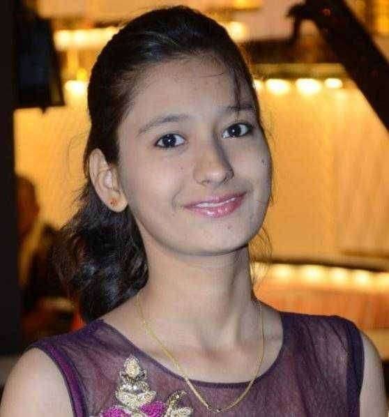 येथील नवकार फूड्सचे संचालक सुनील भवरलाल जैन यांची मुलगी व महात्मा गांधी महाविद्यालयातील विधार्थीनी