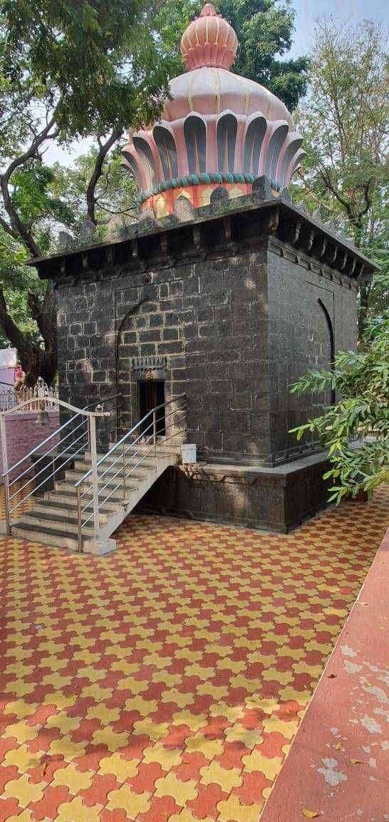 मरहट्टी इतिहास संशोधक मंडळाच्या सदस्यांनी बारामतीत शोधून काढले शिवछत्रपतींच्या सरदाराचे स्मारक