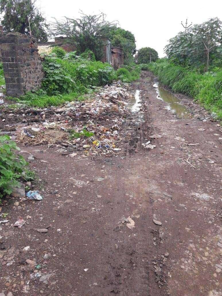 निष्क्रियता, हलगर्जीपणा आणि कर्तव्य न पेलवणारे सरपंचास बडतर्फ करून अथवा ग्रामपंचायत बरखास्त करून प्रशासकाची नेमणूक करावी