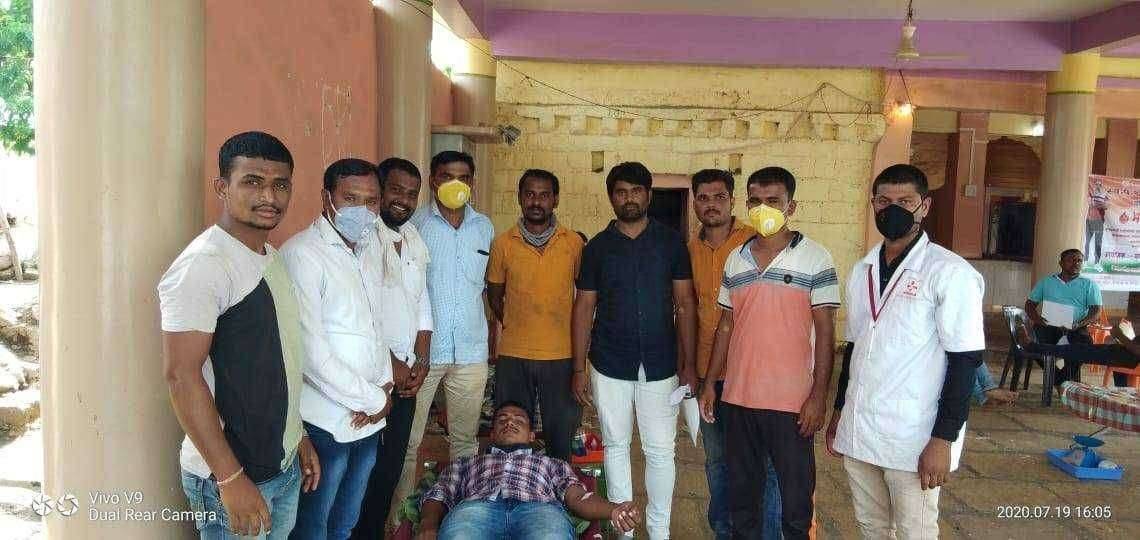 कै.श्रीराम तात्या सूर्यवंशी यांच्या पाचव्या पुण्यस्मरणार्थ 'युवा ग्रुप डोंजा व के.के बॉईज बंगळवाडी' यांच्या प्रेरणेने संसद आदर्श ग्रामपंचायत डोंजा मधील १०३ जणांचे रक्तदान