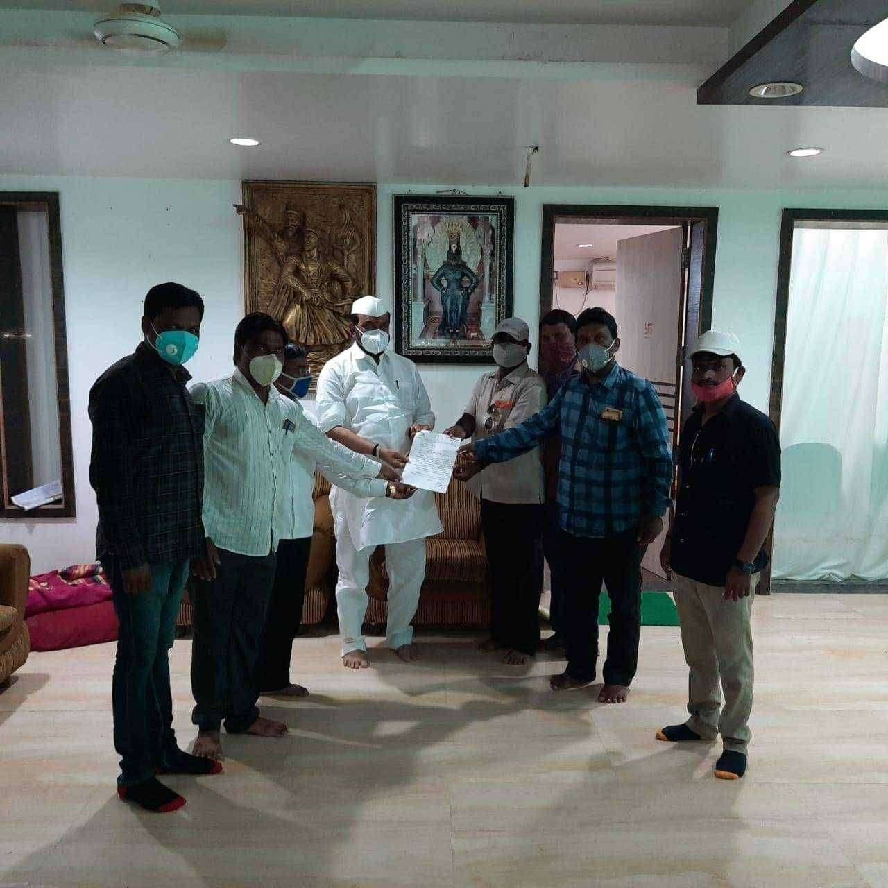 विश्व साहित्यिक अण्णाभाऊ साठे यांना भारतरत्न पुरस्काराने सन्मानित करा आ.भारत भालके यांची मुख्यमंत्री उद्धव ठाकरे यांच्याकडे मागणी