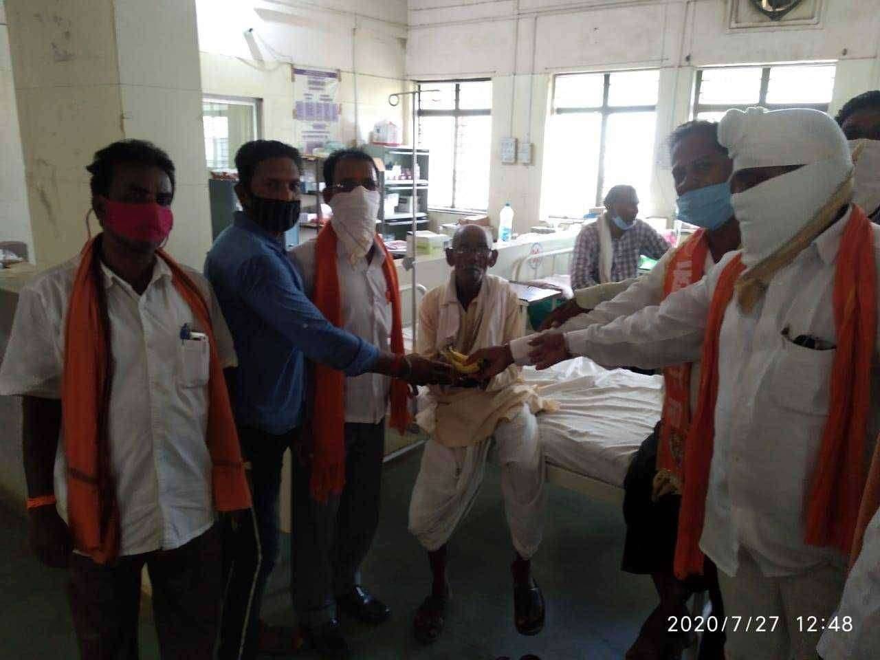 मुख्यमंत्री उद्धवजी ठाकरे यांच्या वाढदिवसानिमित्त रक्तदान