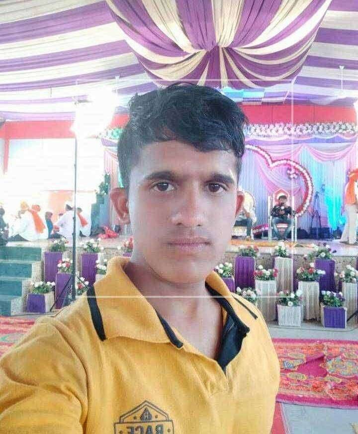 असाणे गावातील मुकबधिर अक्षय गभाले यांचे 10 वी ला 75 टक्के मिळाल्याने कौतुक